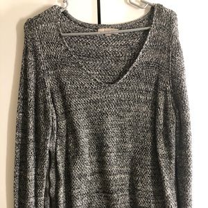 Banana Republic - V Neck Sweater - L